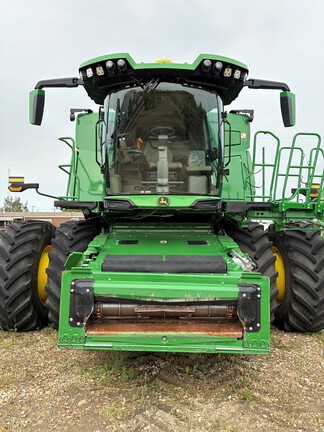 Used 2024 John Deere X9 1000 Combines at Horizon Ag & Turf in Falher, AB - Photo5