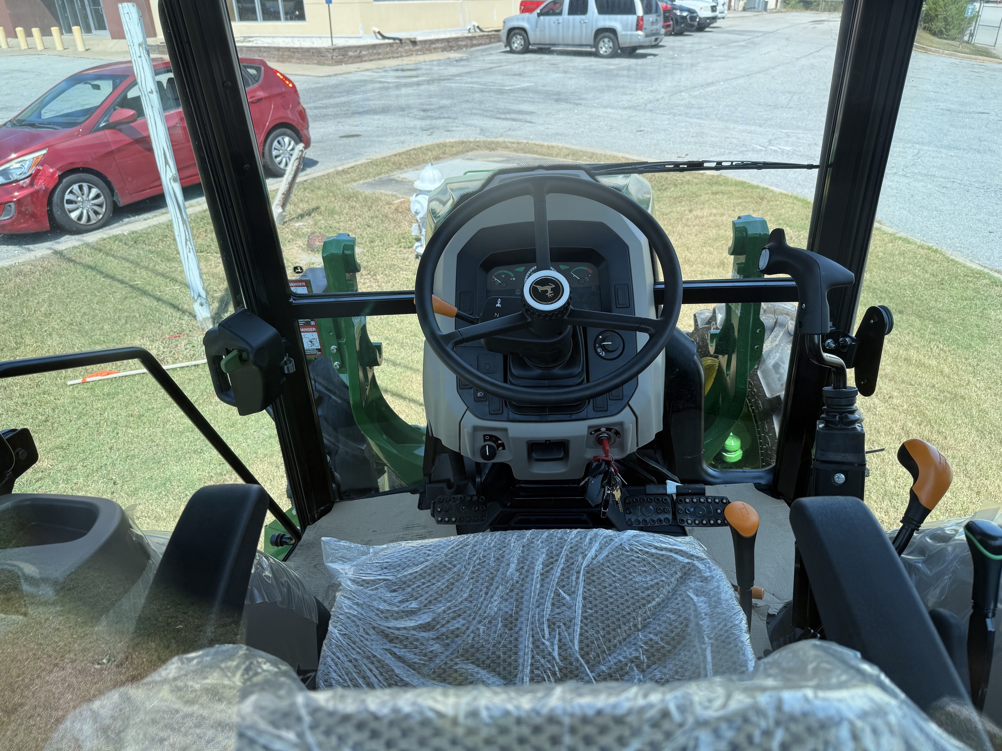 2025 John Deere 5060E Image 6