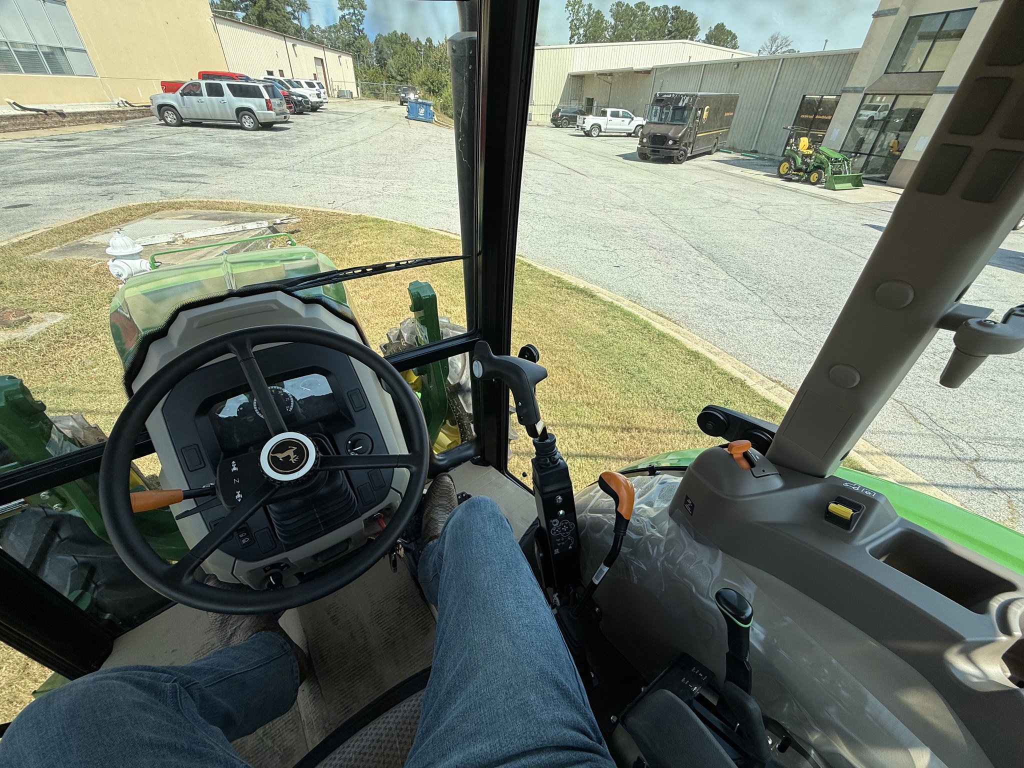 2025 John Deere 5060E Image 9