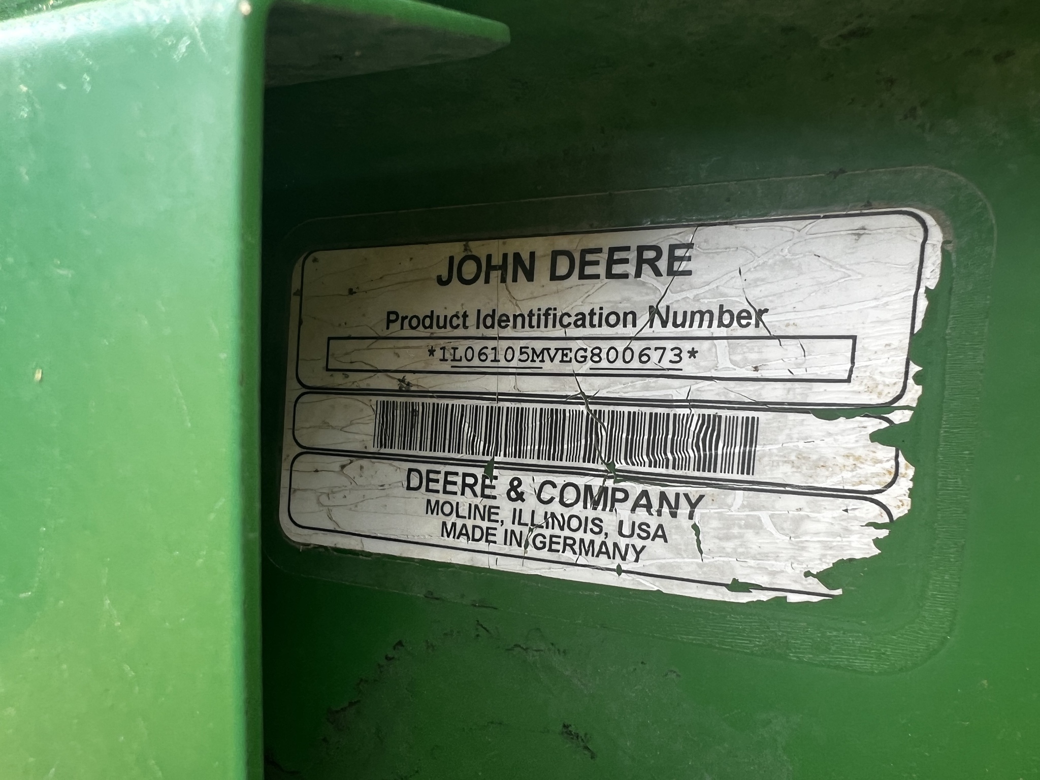 2014 John Deere 6105M Image 5