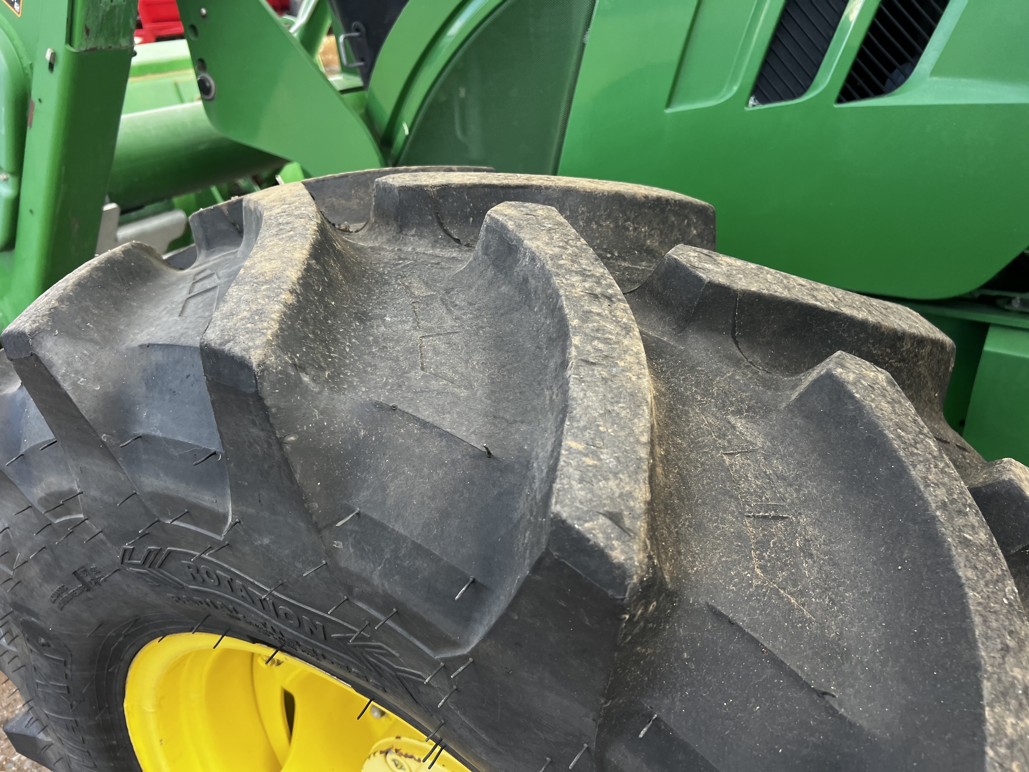 2014 John Deere 6105M Image 21