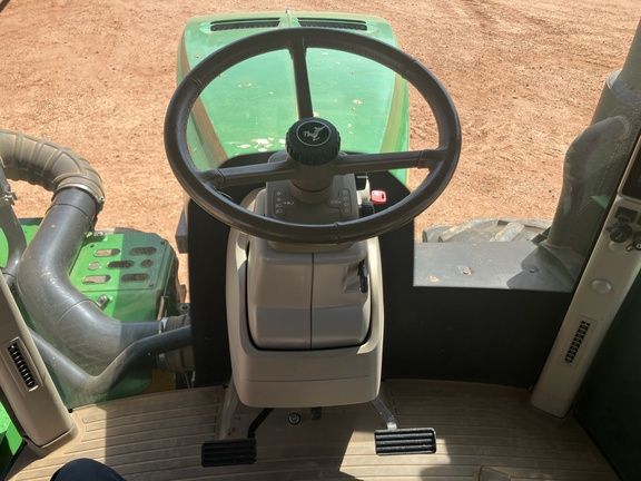 John Deere 9520R image 35