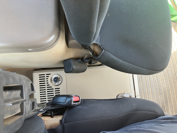 John Deere 9520R image 38