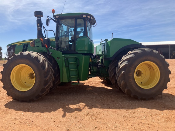 John Deere 9520R image 22
