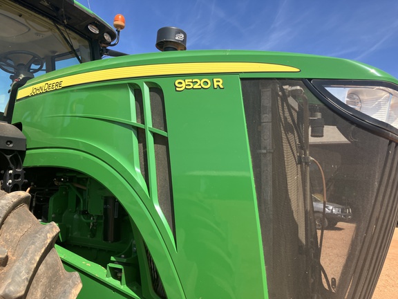 John Deere 9520R image 20