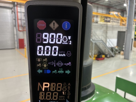 John Deere 9520R image 44