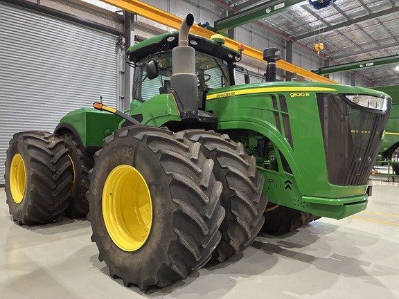 John Deere 9520R