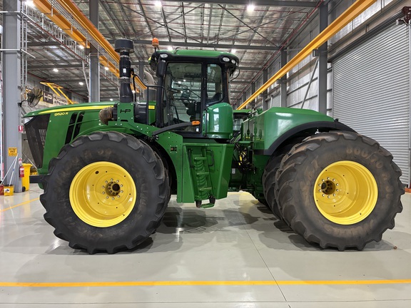 John Deere 9520R image 2