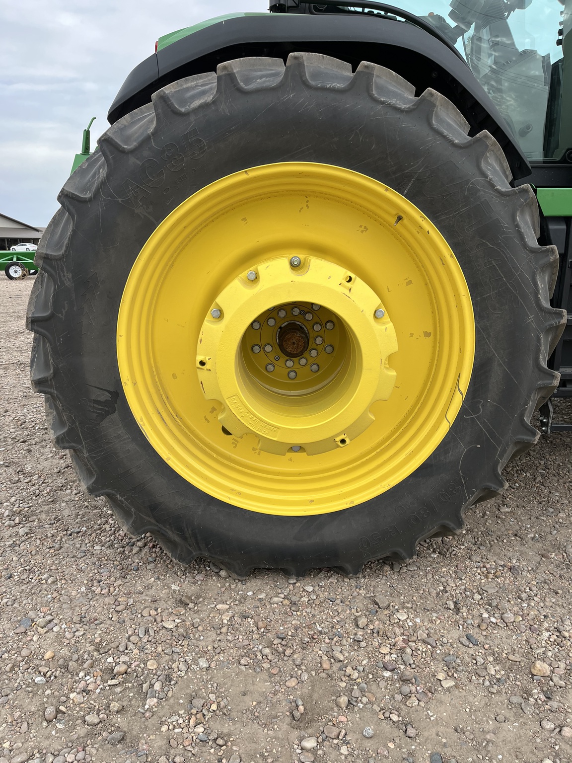 2023 John Deere 8R 310 Image 8