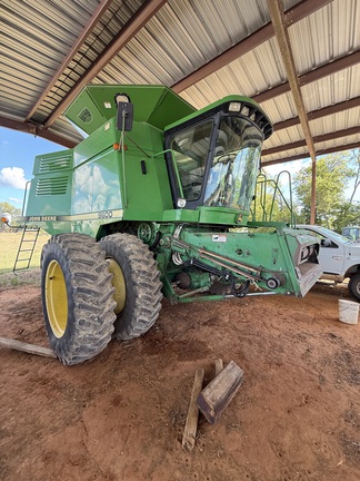 Photo of 1994 John Deere 9600