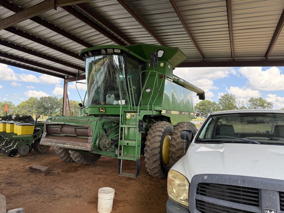 Photo of 1994 John Deere 9600