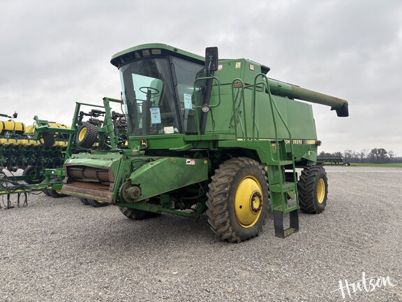 Photo of 1994 John Deere 9600
