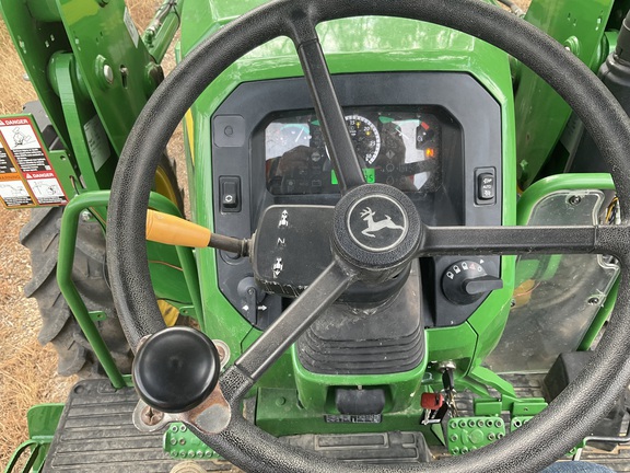 2018 John Deere 5055E