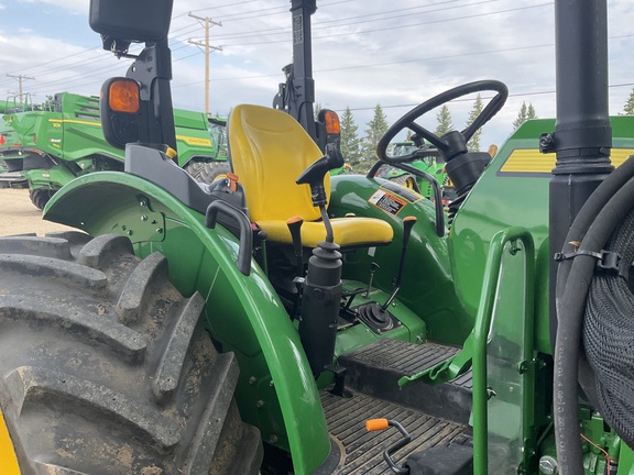 2018 John Deere 5055E