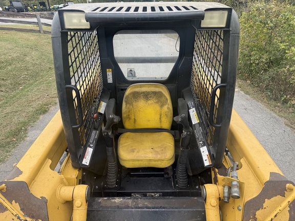 2002 John Deere 250