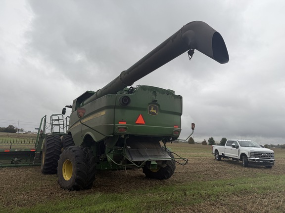 Photo of 2022 John Deere S780