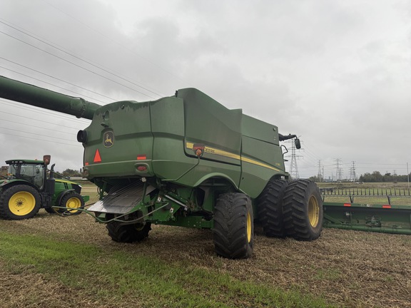 Photo of 2022 John Deere S780
