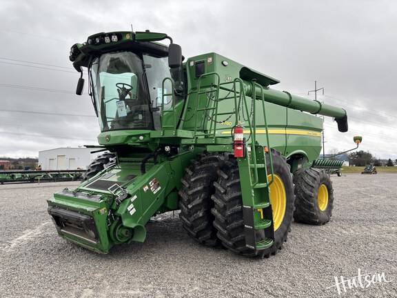 Photo of 2022 John Deere S780