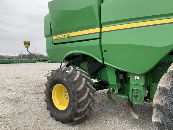 Photo of 2022 John Deere S780