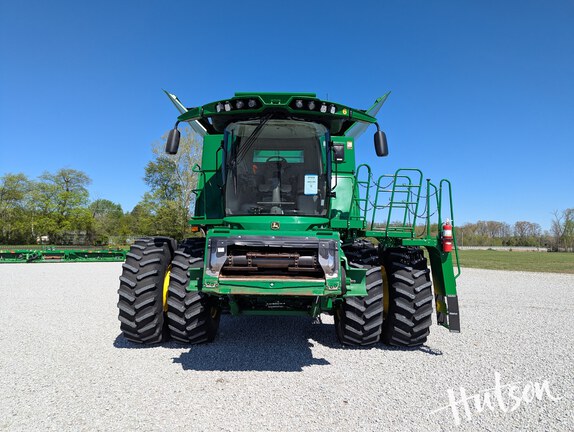 Photo of 2022 John Deere S780