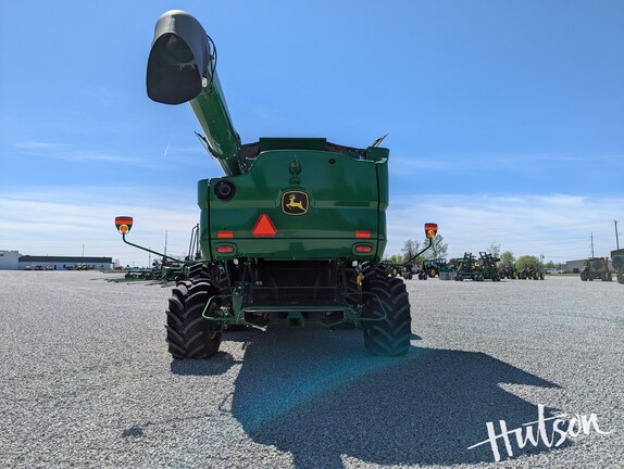 Photo of 2022 John Deere S780