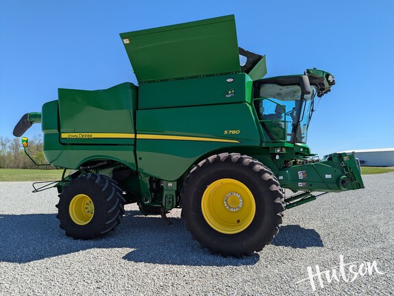 Photo of 2022 John Deere S780