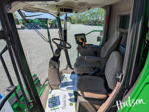 Photo of 2022 John Deere S780