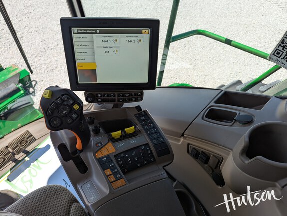 Photo of 2022 John Deere S780