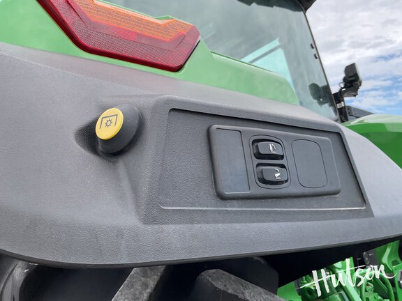 Photo of 2024 John Deere 8R 280
