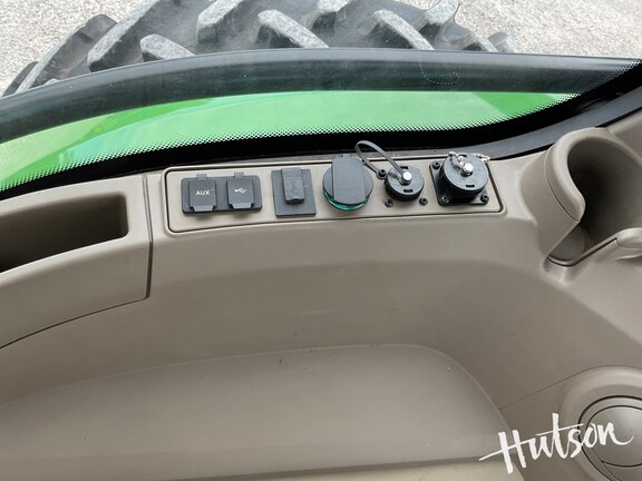 Photo of 2024 John Deere 8R 280