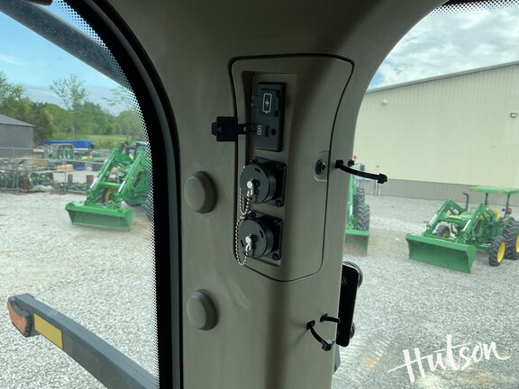 Photo of 2024 John Deere 8R 280