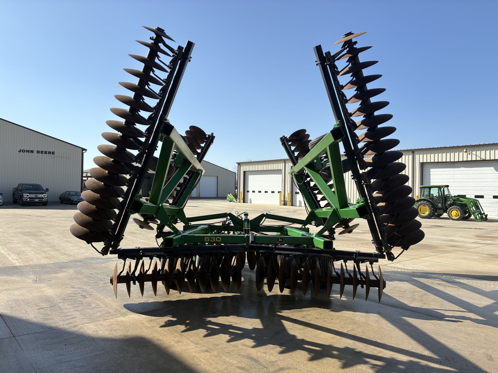 1990 John Deere 630 Image 4