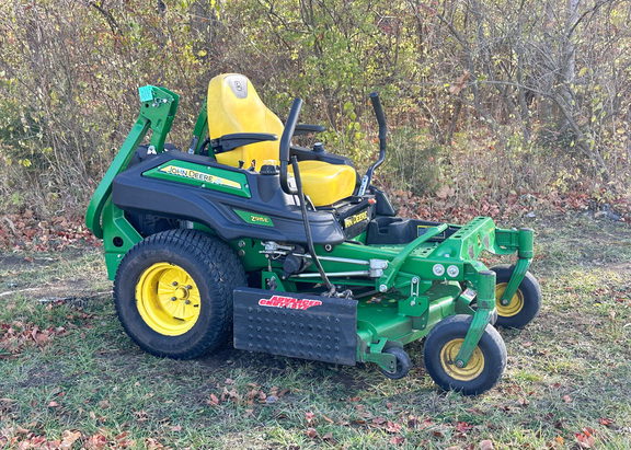 2020 John-Deere Z915E