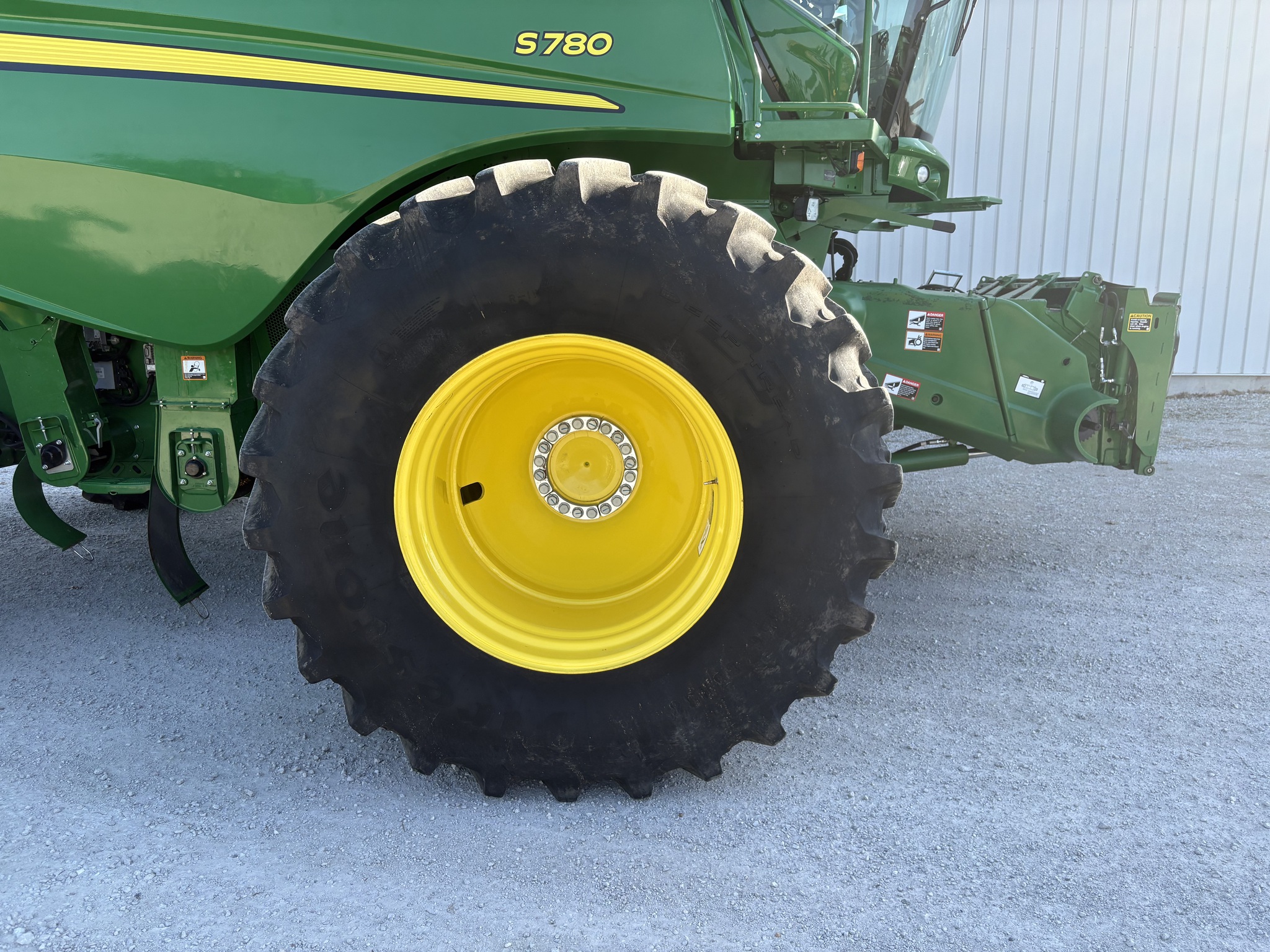  2022 John Deere S780 at Heritage Tractor in Kewanee, IL
