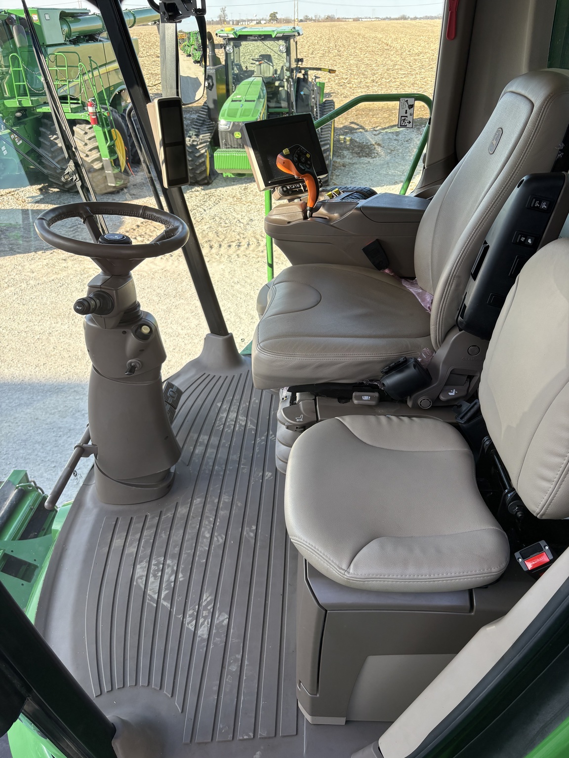  2022 John Deere S780 at Heritage Tractor in Kewanee, IL