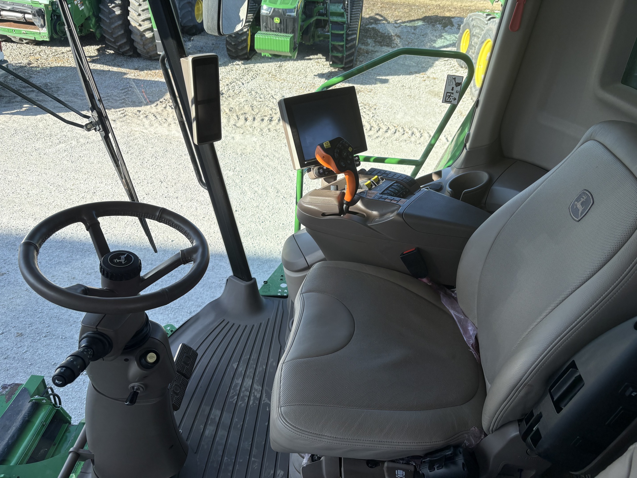  2022 John Deere S780 at Heritage Tractor in Kewanee, IL