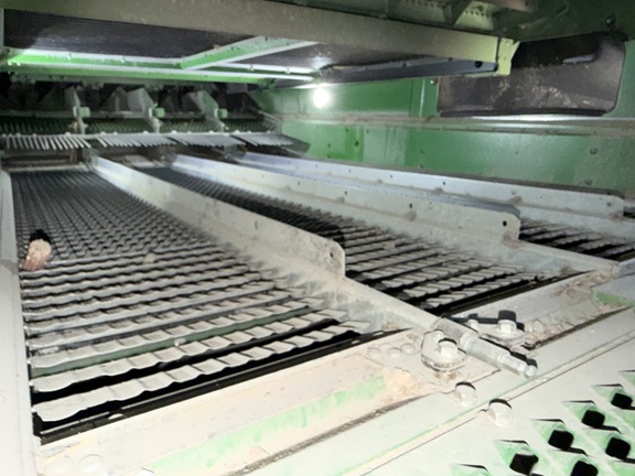 2025 John Deere S7 900 - Photo19