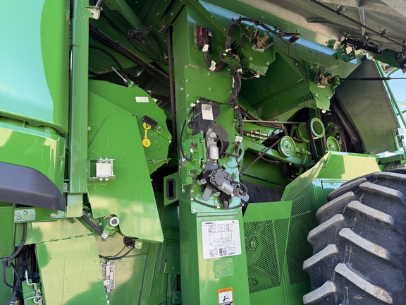 2025 John Deere S7 900 - Photo23