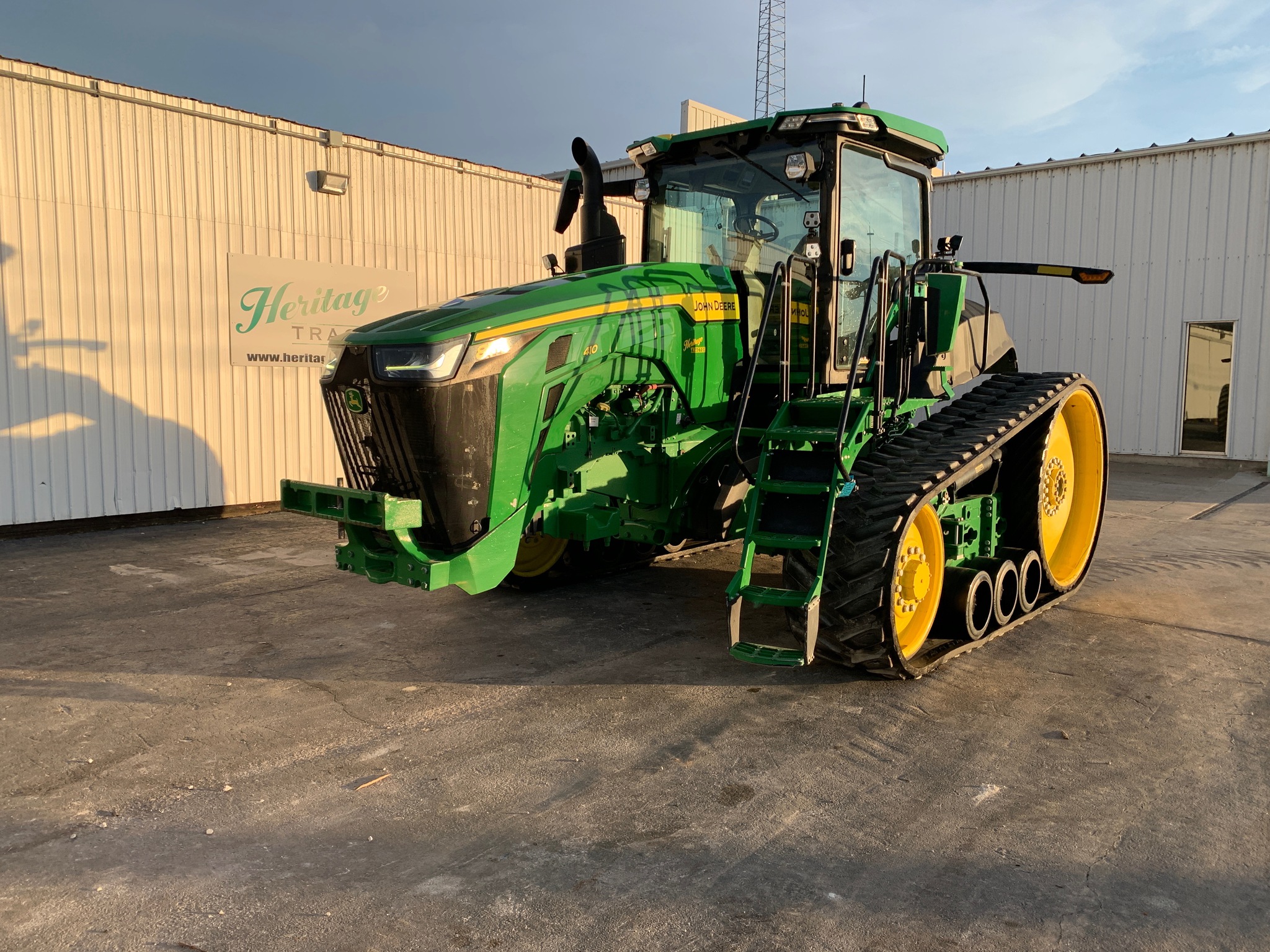  2021 John Deere 8RT 410 at Heritage Tractor in Lamar, MO