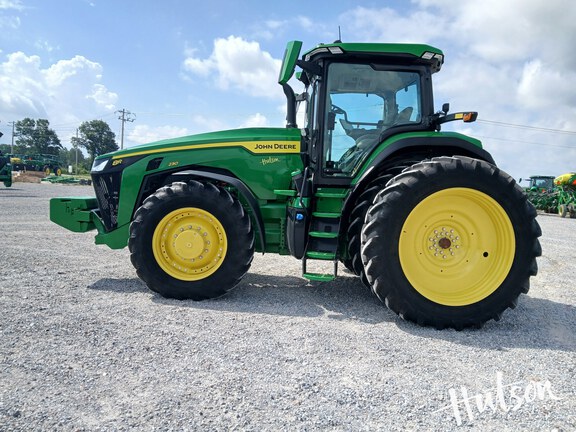 Photo of 2024 John Deere 8R 230