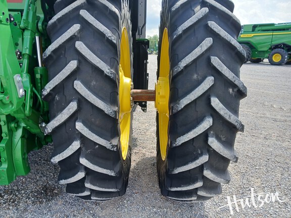 Photo of 2024 John Deere 8R 230