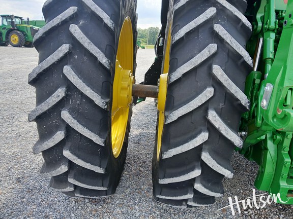 Photo of 2024 John Deere 8R 230