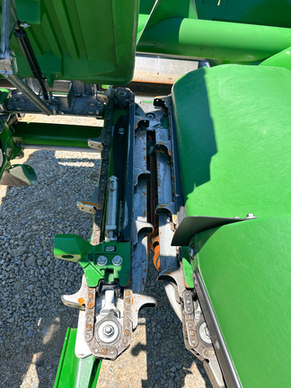 2025 John-Deere CF 12