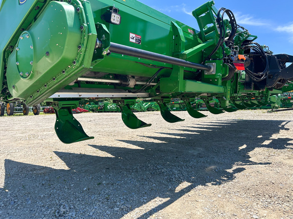 2025 John-Deere CF 12
