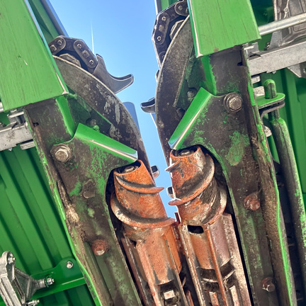 2025 John-Deere CF 12
