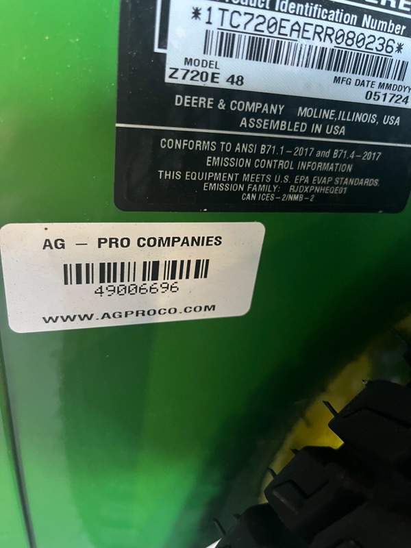 2024 John Deere Z720E Image 5