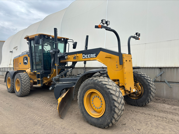 2022 John Deere 772G