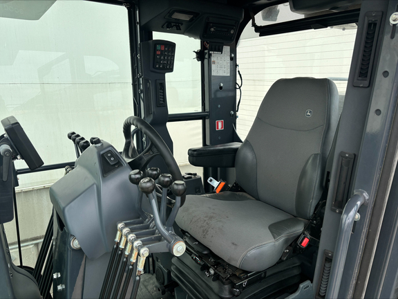 2022 John Deere 772G