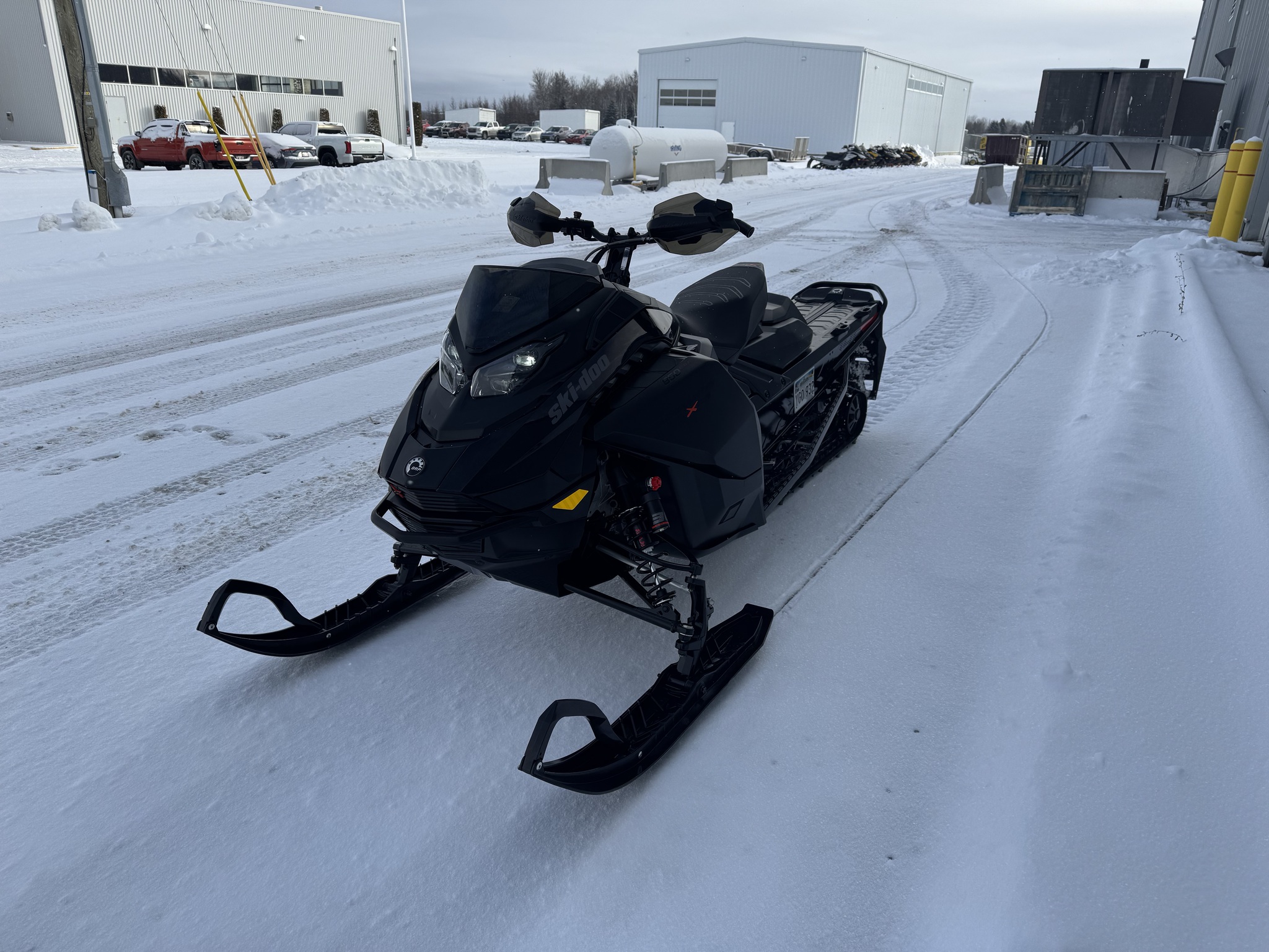 2024 Ski Doo Backcountry 850 XRS Image 4