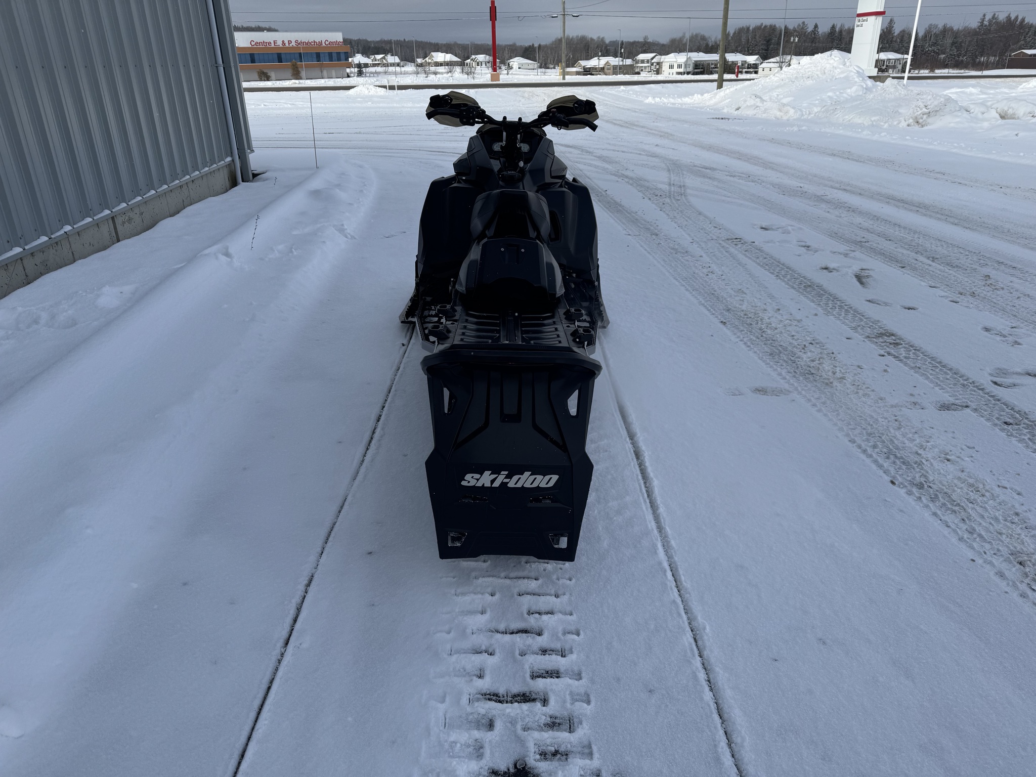 2024 Ski Doo Backcountry 850 XRS Image 7